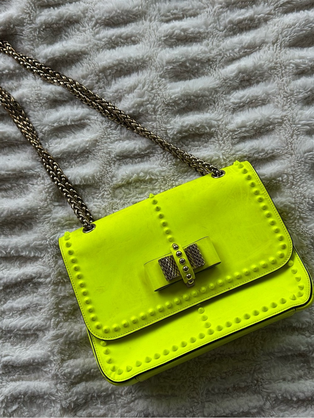 Christian Louboutin Sweet Charity studded leather neon yellow handbag - Picture 7 of 13